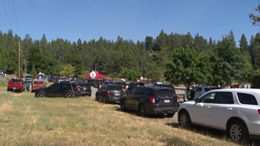 Two Firefighters Killed by Sniper at US Mountain