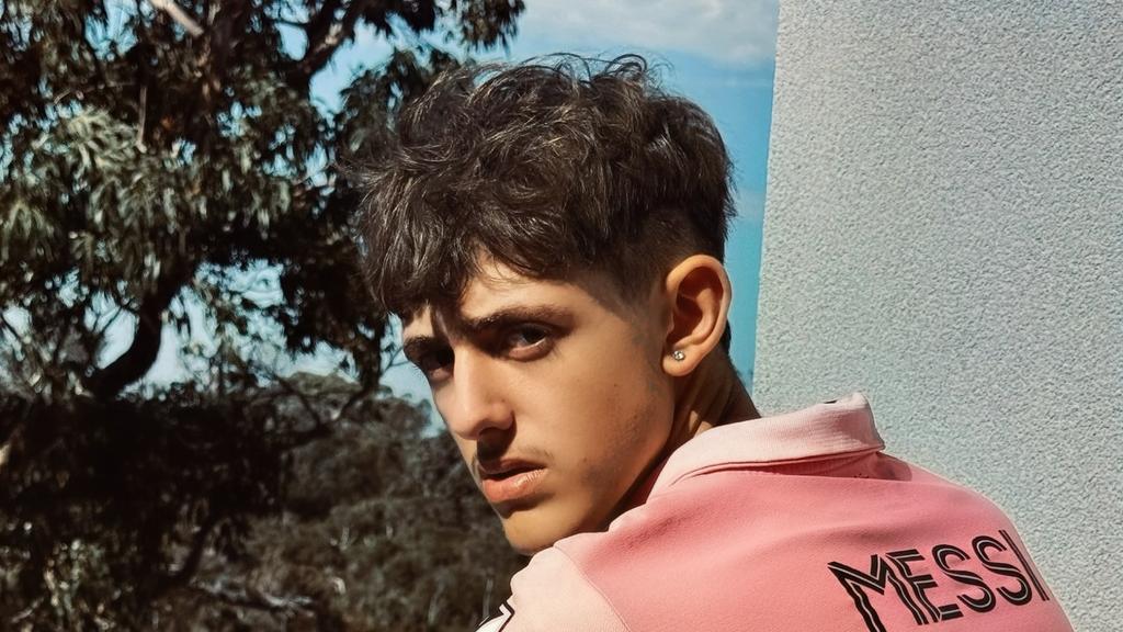 Melbourne Teen Dies on Dad’s Death Anniversary