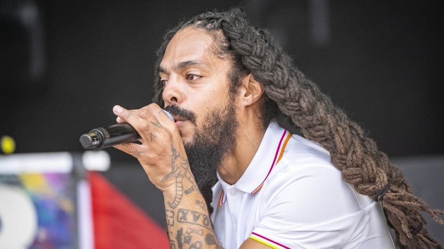 US Revokes Visas for Rap Artist After Anti-Israel Chant