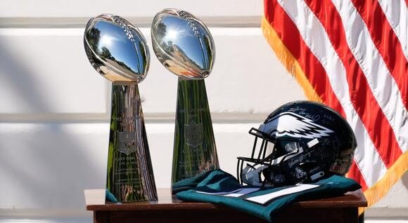 Tragedy as Beloved Super Bowl Star Dies At 38