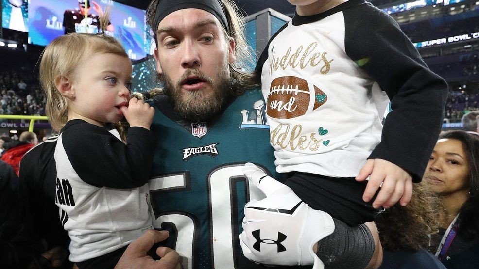 TRAGEDY Super Bowl Star DIES at 38 from Rare Cancer image 2