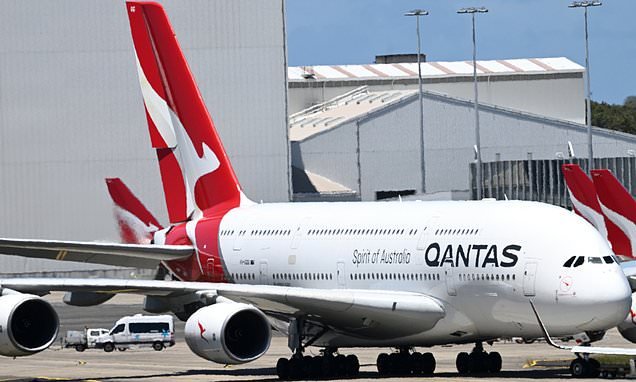 Qantas Forced To Make Emergency Landing