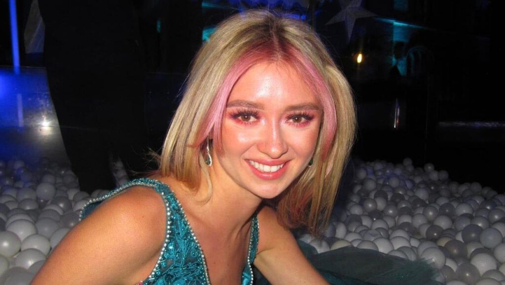 Self Proclaimed ‘Anti-Vax’, 23, Dies From Cancer After Refusing Chemotherapy