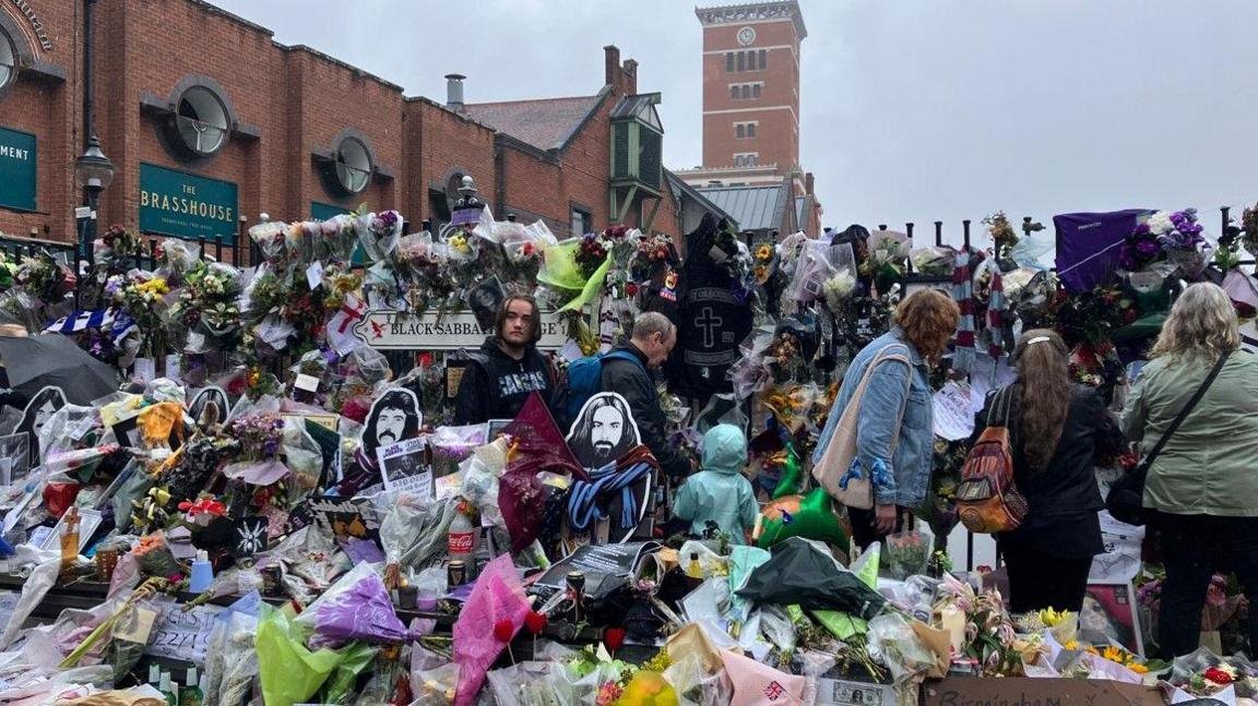 Ozzy Osbourne fans line Birmingham streets to pay tribute ahead of funeral second image