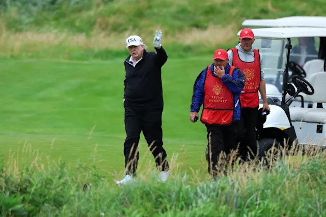 Trump Caught Cheating While Playing Gold