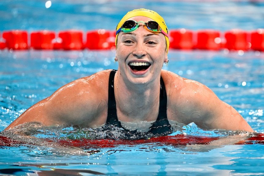 Aussie Golden Girl Blows Rivals Out of the Water