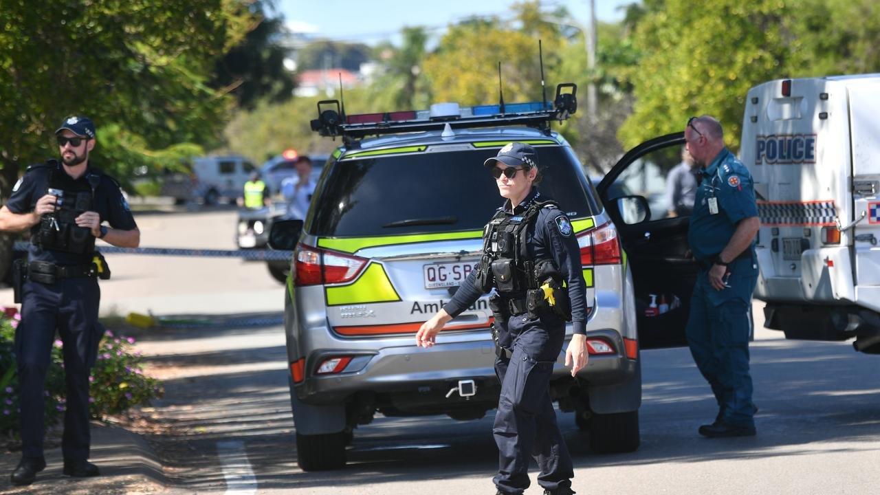 Man DEAD after machete confrontation with police image 2