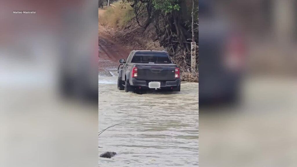 4WD Seen Driving Over Huge Crock In Australia