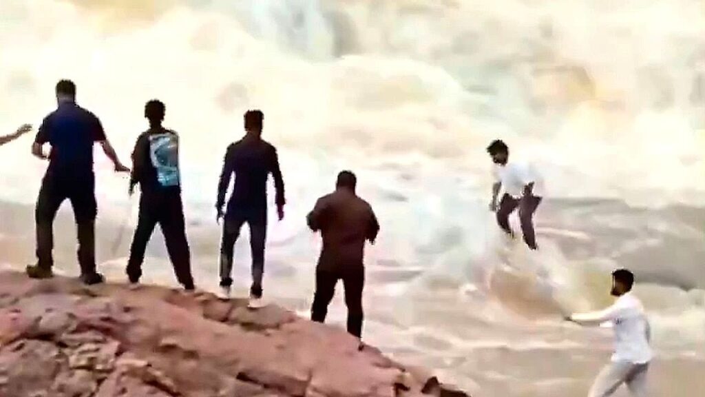 22yo Youtuber Dies While Filming A Video