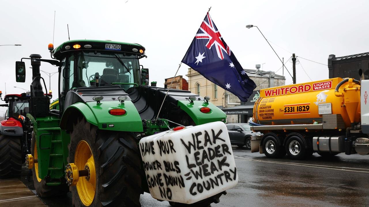 Albanese Chased Out Of Ballarat By Angry Farmers In Tractors second image