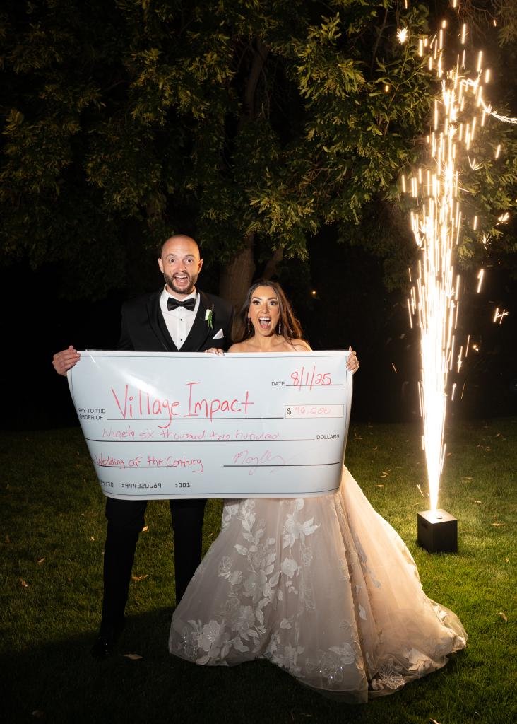 Couple Charges Guests $1,000 To Attend Their Wedding And Make $132,000 Profit second image