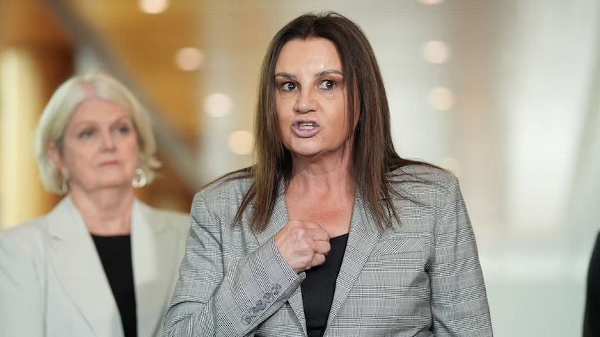 Jacqui Lambie Sends Two-word Insult To Donald Trump second image