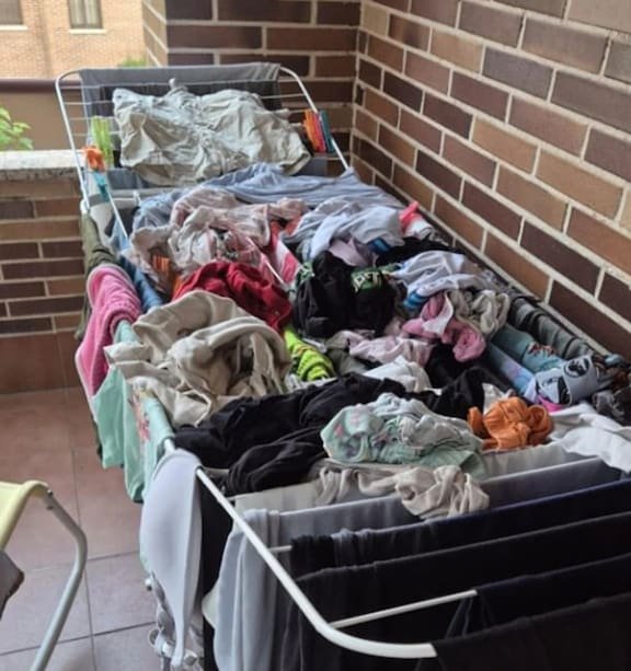 Wife Publicly Shamed Husband Over Half-cooked Attempt To Do The Laundry second image