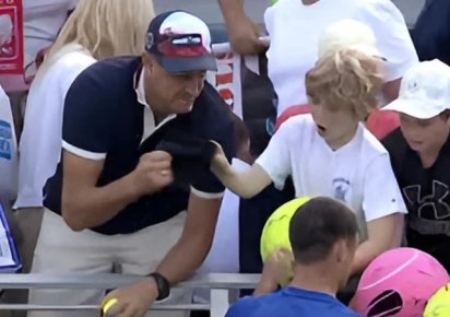 Snatcher CEO Convinced That The Tennis Player Was Handing The Hat To Him