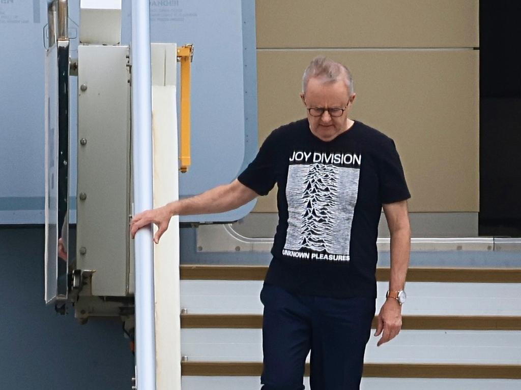 COALITION IN CHAOS Ley Slams Albanese Over Shirt