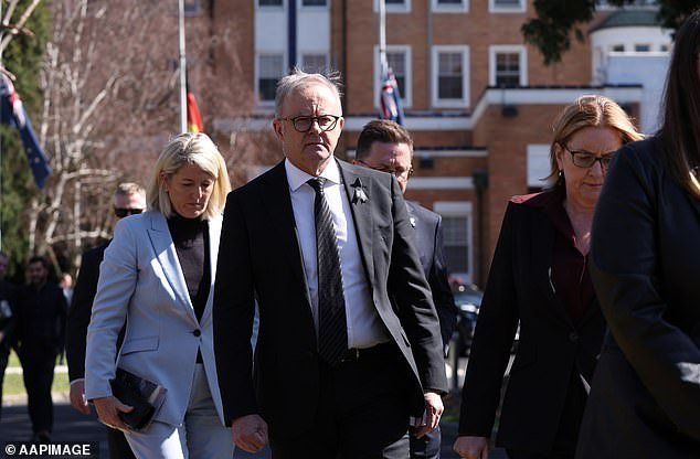 PM Albanese's Mobile Number LEAKED in Shocking Security Breach second image