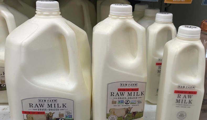 Unqualified Social Media Influencers Peddle DEADLY Raw Milk Delusion