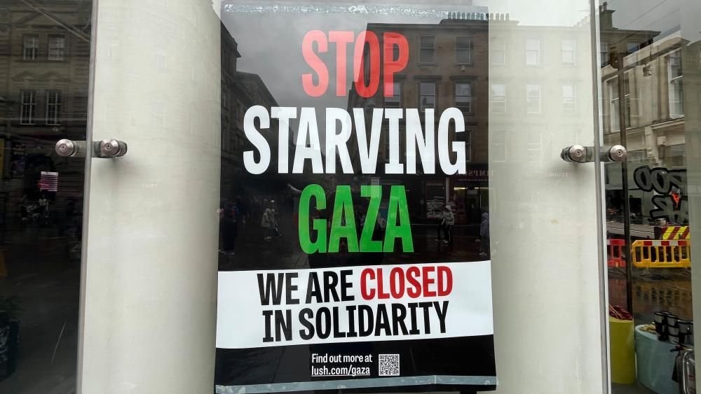 Retailer SHUTS DOWN All Aussie Stores in Gaza Protest