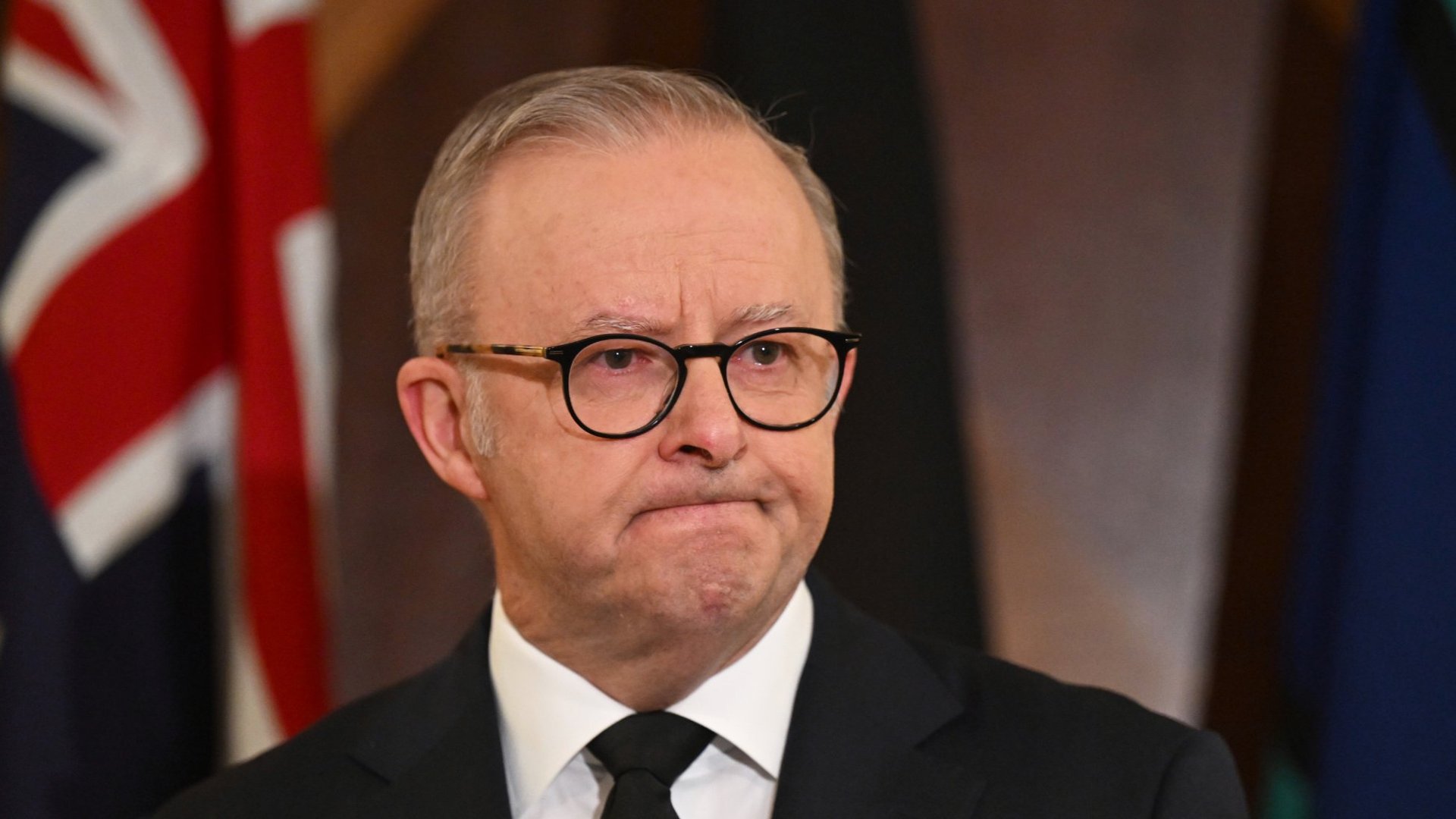 Albanese's Christmas Plea as Aussies Feel Cost of Living Crunch second image