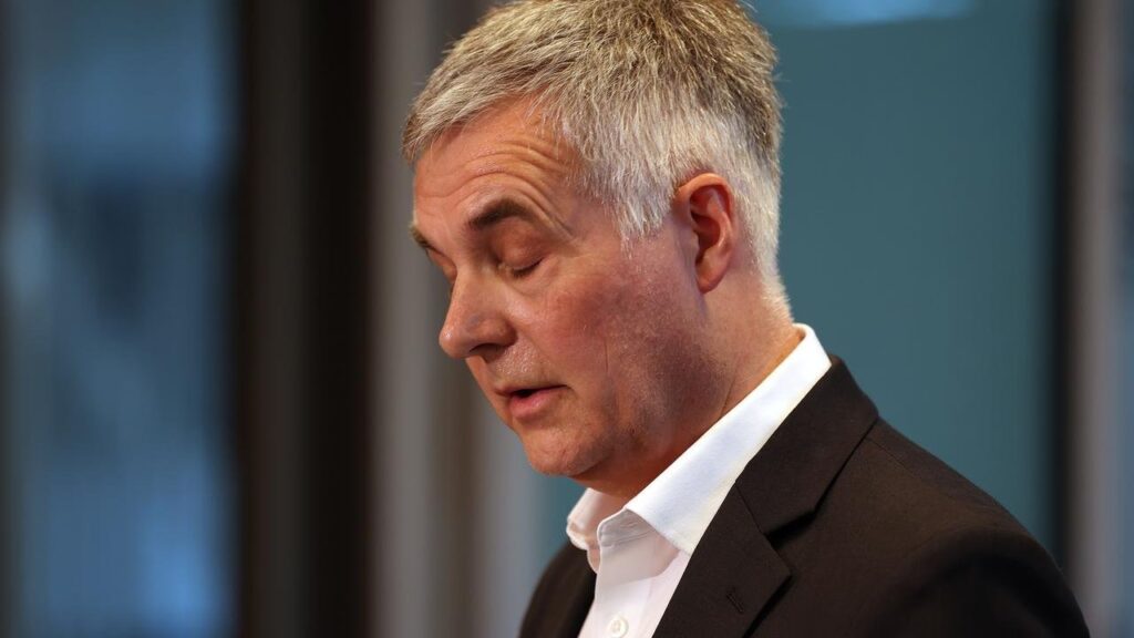 ‘Step Down’ Demands Grow For Optus CEO To Quit