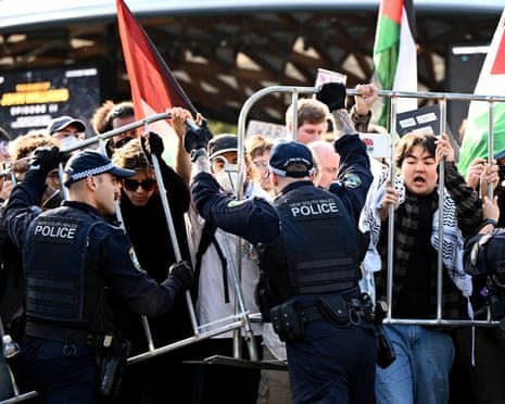 CHAOS ERUPTS Protesters Clash with Police in Sydney, 13 Arrested