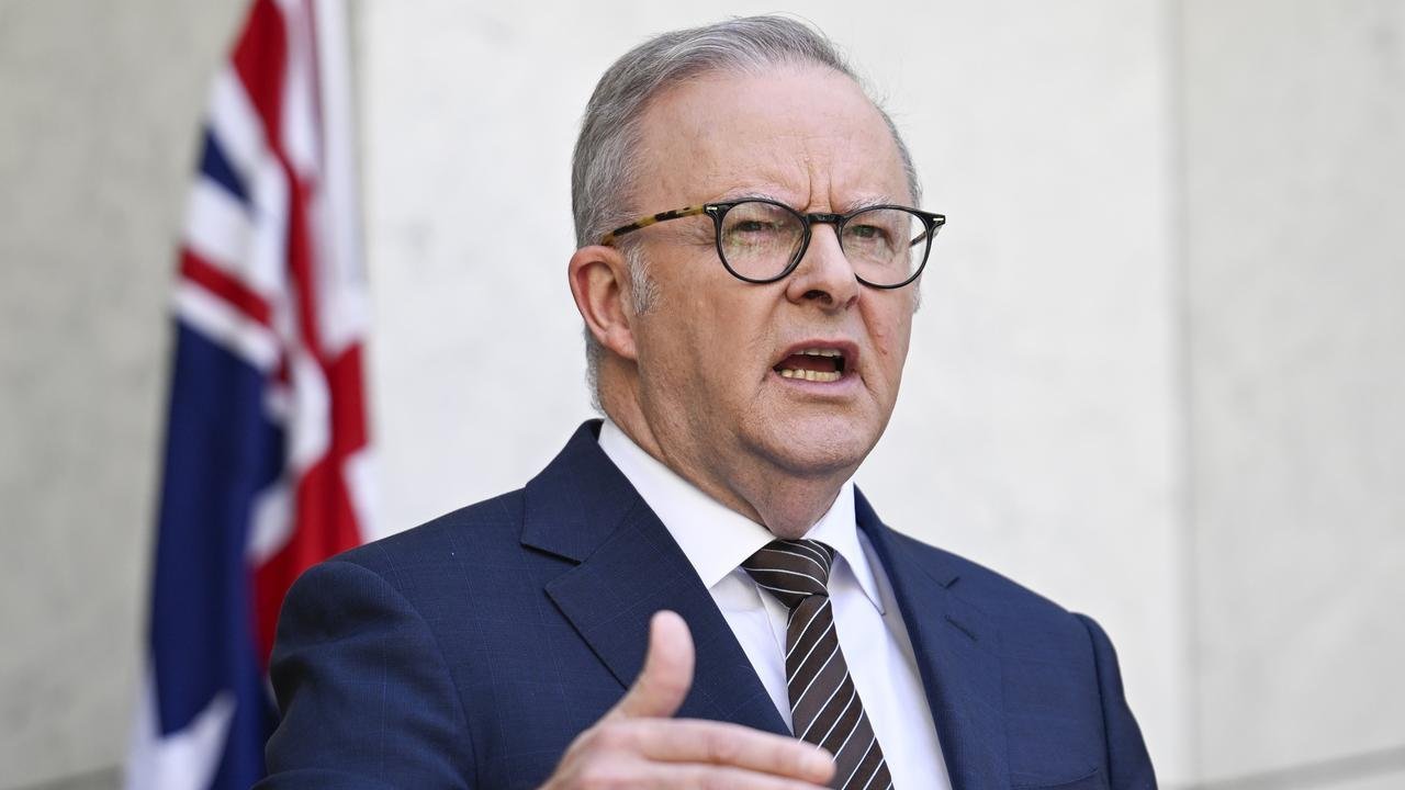 Labor Party Rocked as Anti-Semitism Crisis Erupts, Expulsions Loom - Second Image