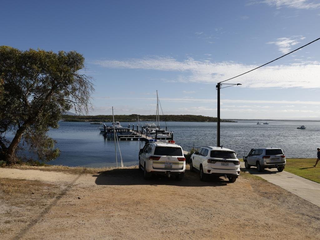 MAN FEARED DEAD AFTER PLUNGING INTO ICY WATERS AT COFFIN BAY JETTY second image
