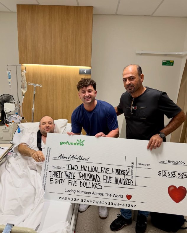 Hero Who Disarmed Bondi Gunman Receives $2.5 Million Cheque second image