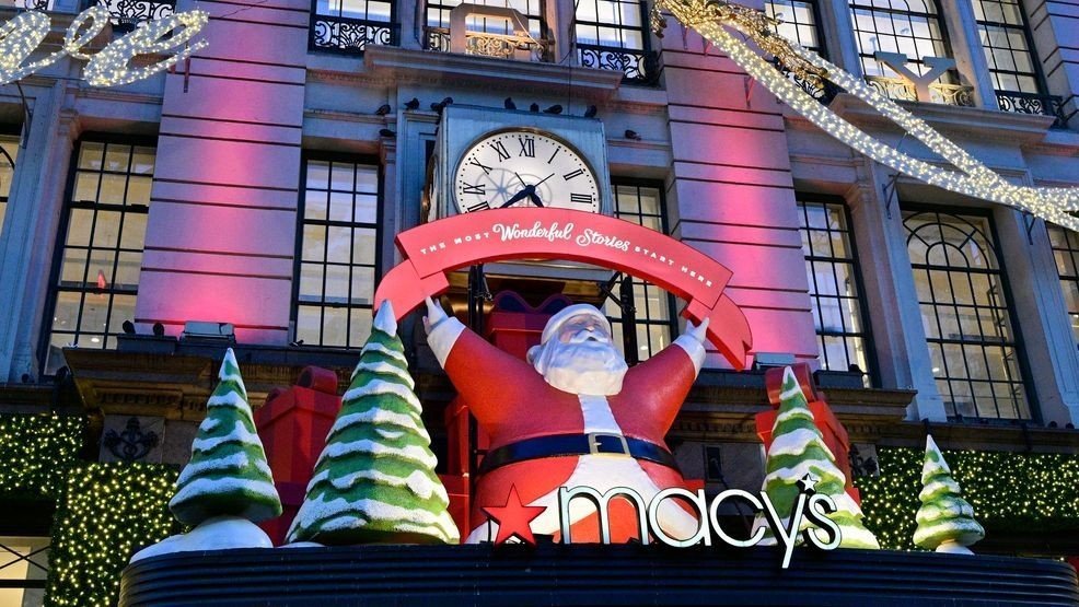 Woman 'Heard Voices' Before Stabbing Tourist at Macy's Herald Square second image