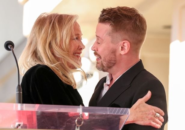 Hollywood Legend Dies at 71, Australia Mourns Iconic Star