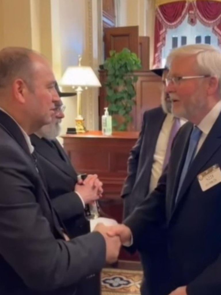 Bondi Hero Meets Kevin Rudd in Emotional US Reunion - Second Image