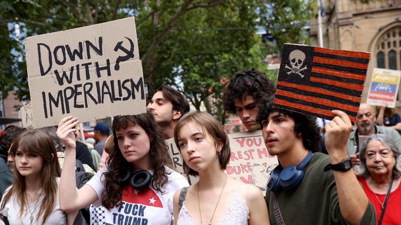 Sydney Erupts Protesters Clash in CBD Over Venezuela Row - Second Image