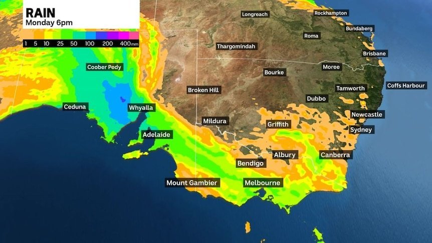 CYCLONE CHAOS Flash Flooding, 200mm Deluge Hits Eastern Australia - Second Image