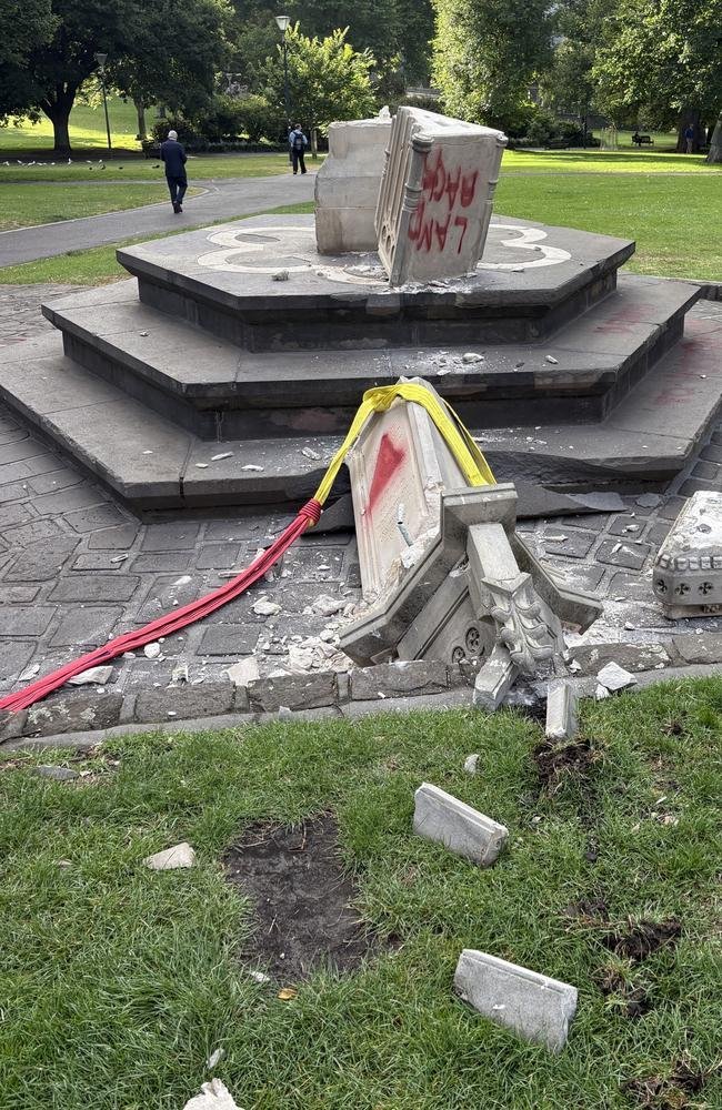 Vandals Wreak Havoc on Melbourne's Historic Monuments in Shocking Attack - Second Image