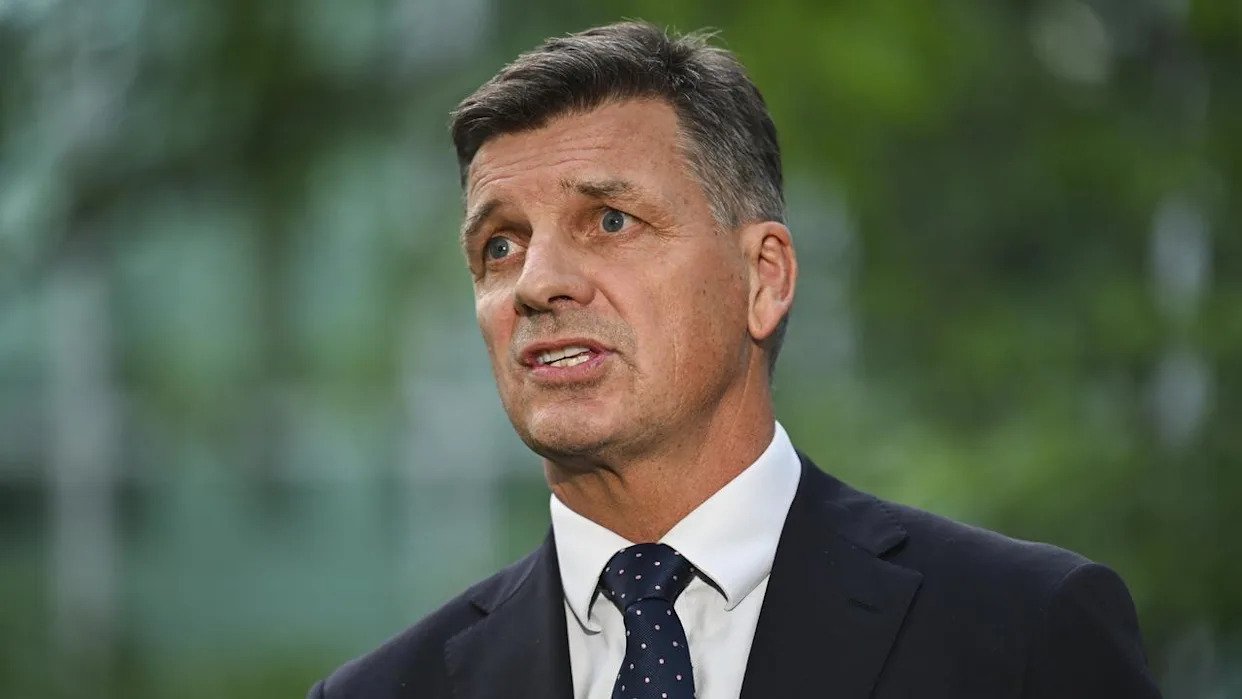 Taylor Unleashes Fury "Weed Out" Migrants Who Reject Aussie Way of Life - Second Image