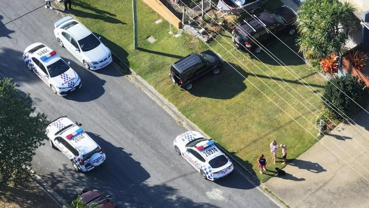 STABBING SHOCKER Man Fights for Life After Savage Attack at Sydney Train Station - Second Image