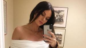 Supermodel Nicole Trunfio Ditches Runway for Cowboy Boots on Texas Ranch - Second Image