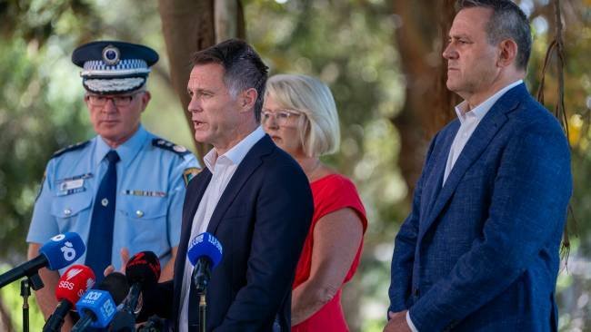 Sydney Erupts in Fury as Cops Clash with Protesters Over Israeli President's Visit - Second Image