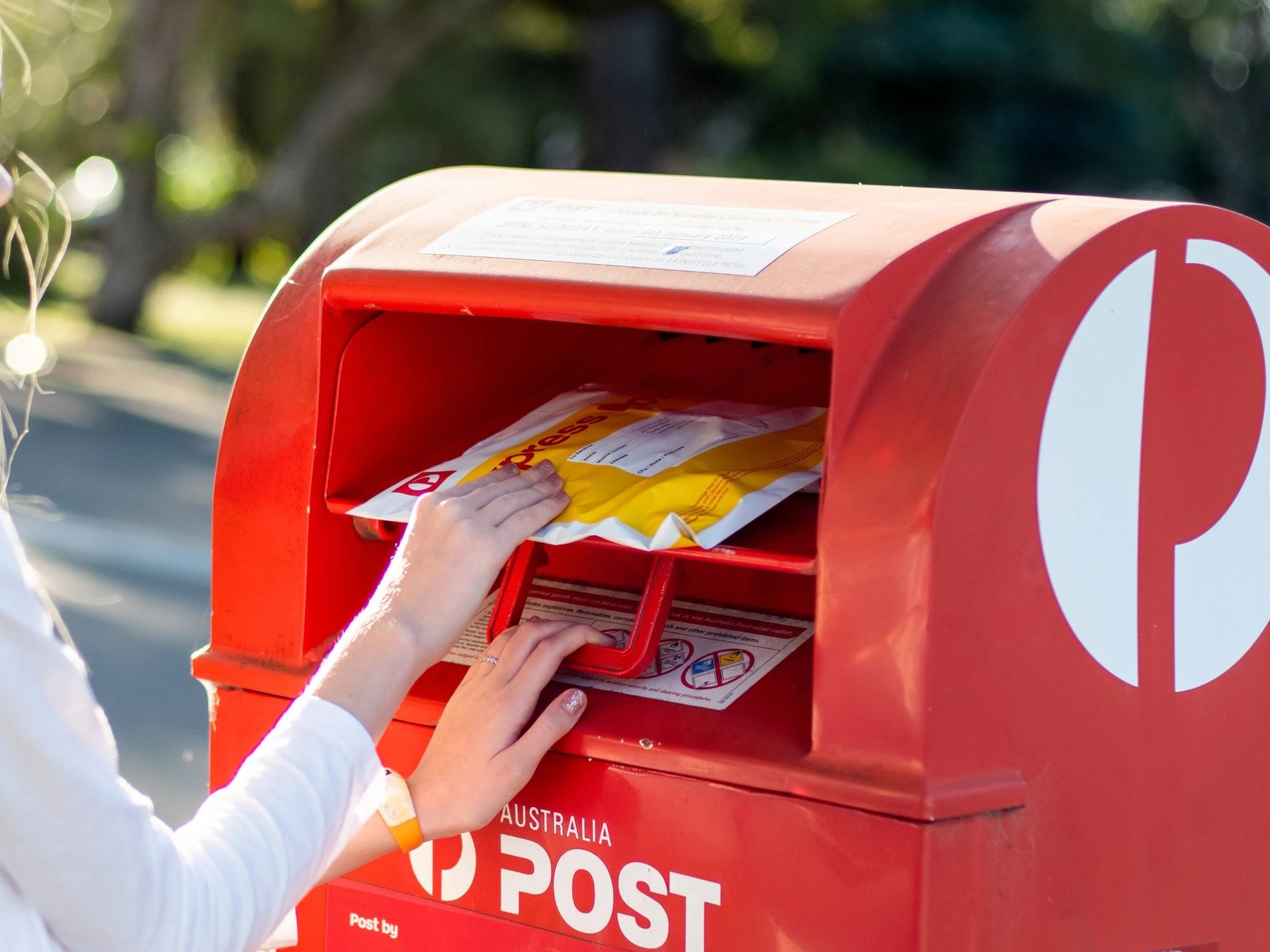 Australia Post Teeters on Brink of $230m Crisis as Stamp Price Skyrockets! - Second Image