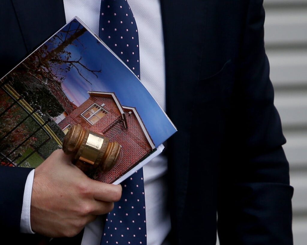 Agents Face $110,000 Fines for Lying to Buyers in NSW Crackdown
