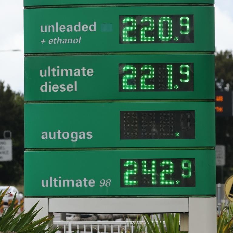 Fuel Fury Petrol Prices Explode to $4 a Litre in Remote Australia - Second Image