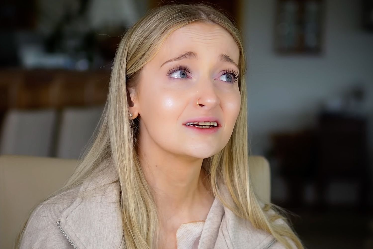 Tragic Annie, 26, Chooses to Die Rather Than Suffer in Agony - Second Image
