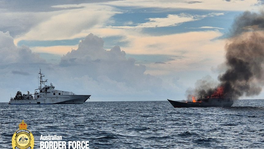 Border Force Torches Five Illegal Boats in Queensland Crackdown Blaze - Second Image