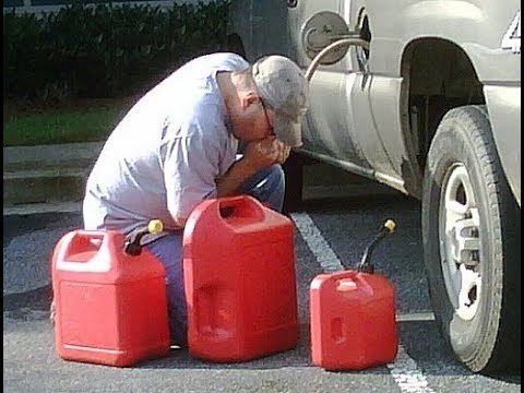 Thieves Siphon Petrol from Cars as Food Prices Skyrocket in Fuel Crisis - Second Image