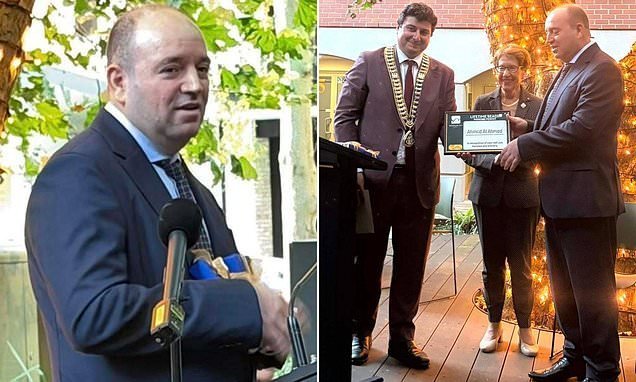 Hero of Bondi Beach Tackles Terror Gunman in Daring Lifesaving Move - Second Image