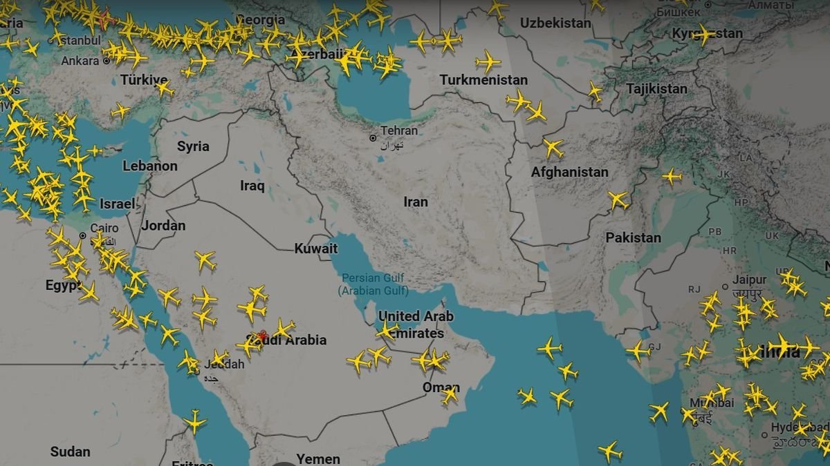 Qatar Airways Suspends Flights as Middle East War Erupts - Second Image