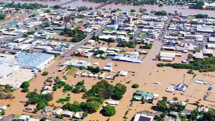 Two Chinese Backpackers Drown in Queensland's Deadly Deluge - Second Image