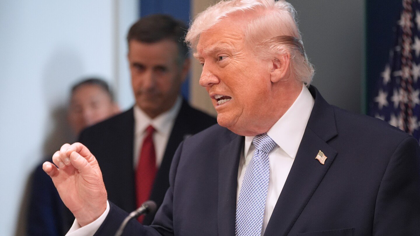 Trump's Fury Journalist Faces Jail Over US Jet Rescue Leak - Second Image