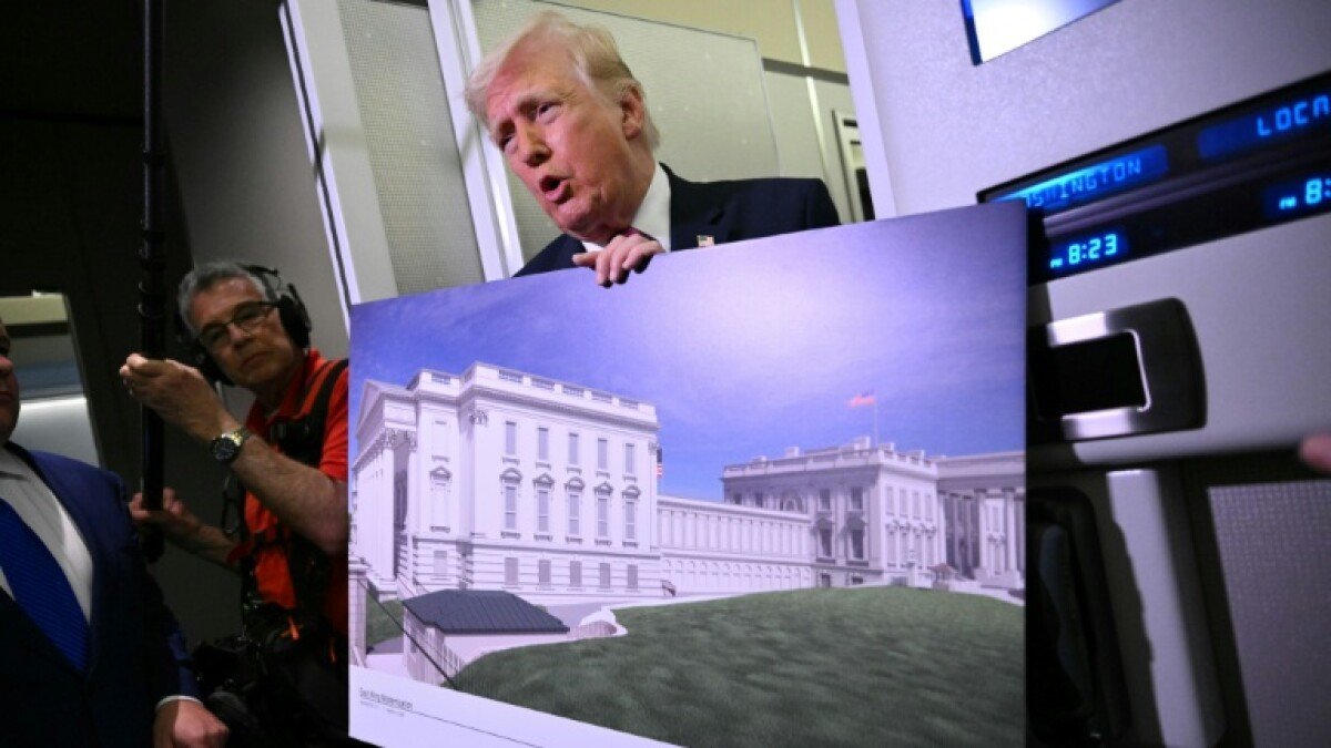 TRUMP'S SECRET WHITE HOUSE BUNKER DEFIES COURT ORDER - Second Image