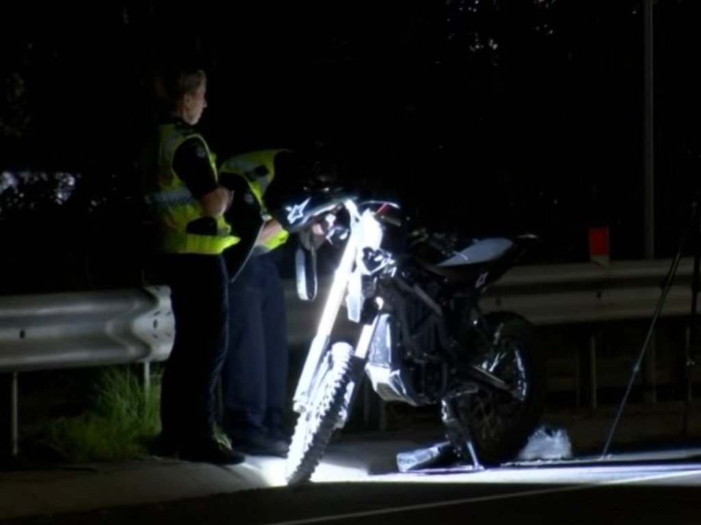 Teen Dies in Electric Motorcycle on Melbourne Road